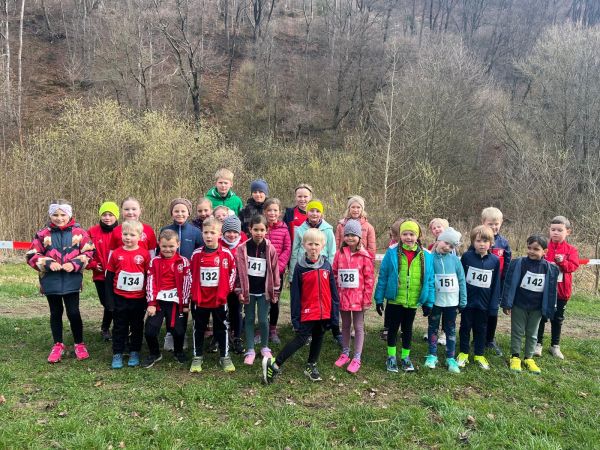 Rekordbeteiligung: TuS Rumbeck mit 31 Läufer*innen beim Freienohler Crosslauf